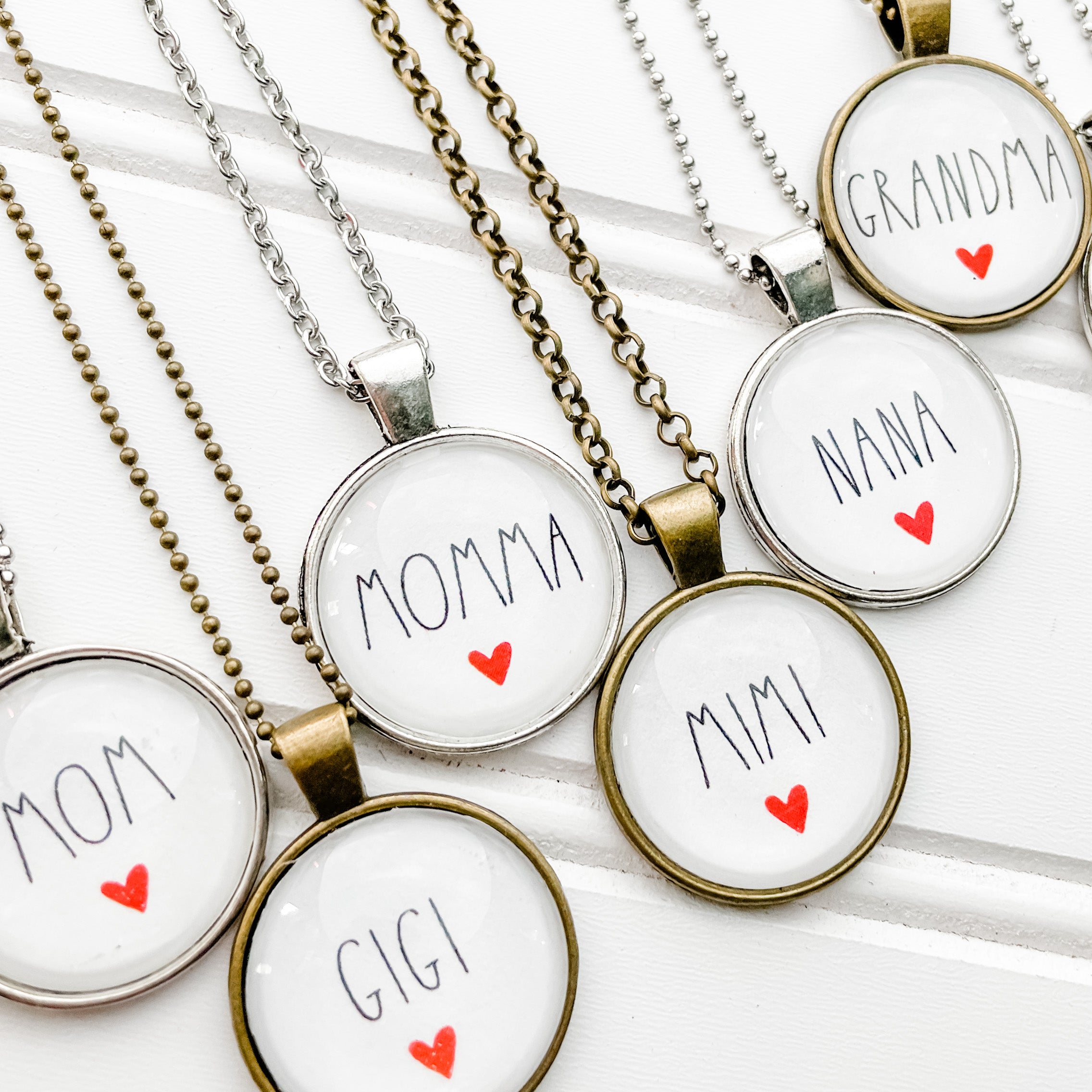 Mimi Necklace – Hello Holly - Main Image